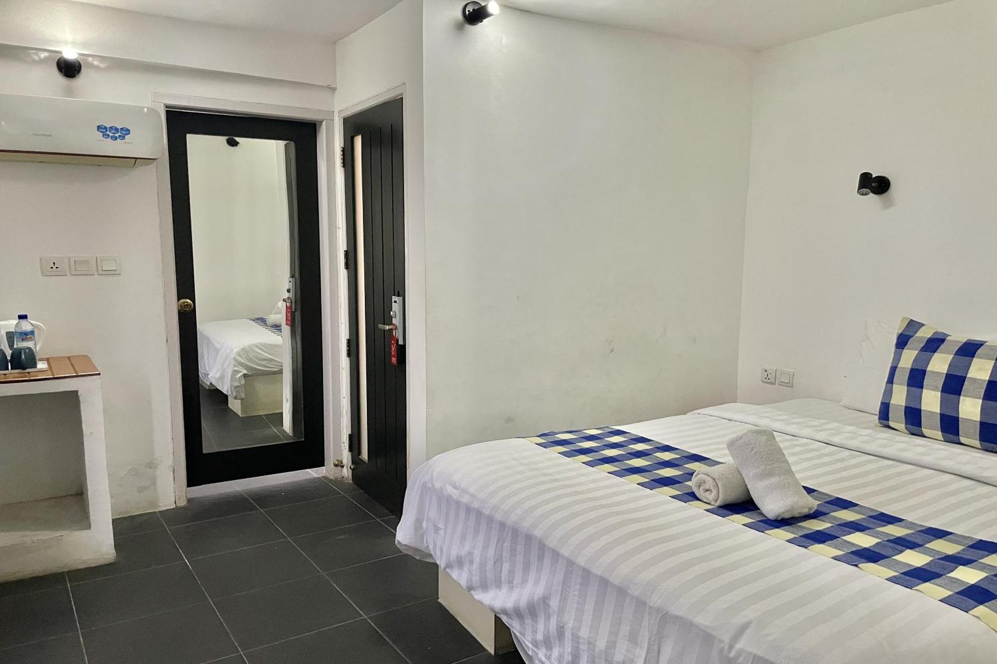 Taman Unique Hotel Senggigi Luaran gambar