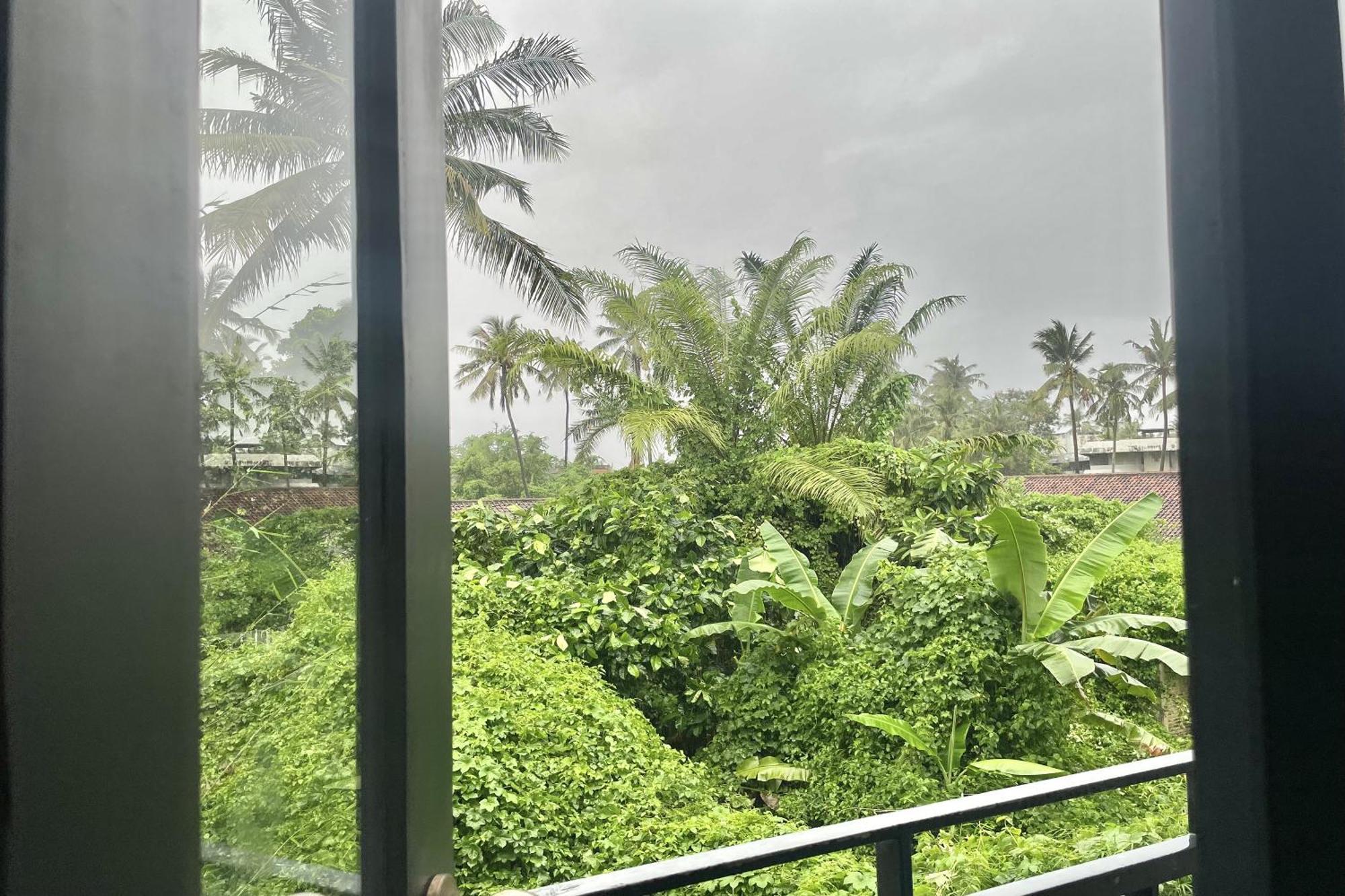 Taman Unique Hotel Senggigi Luaran gambar