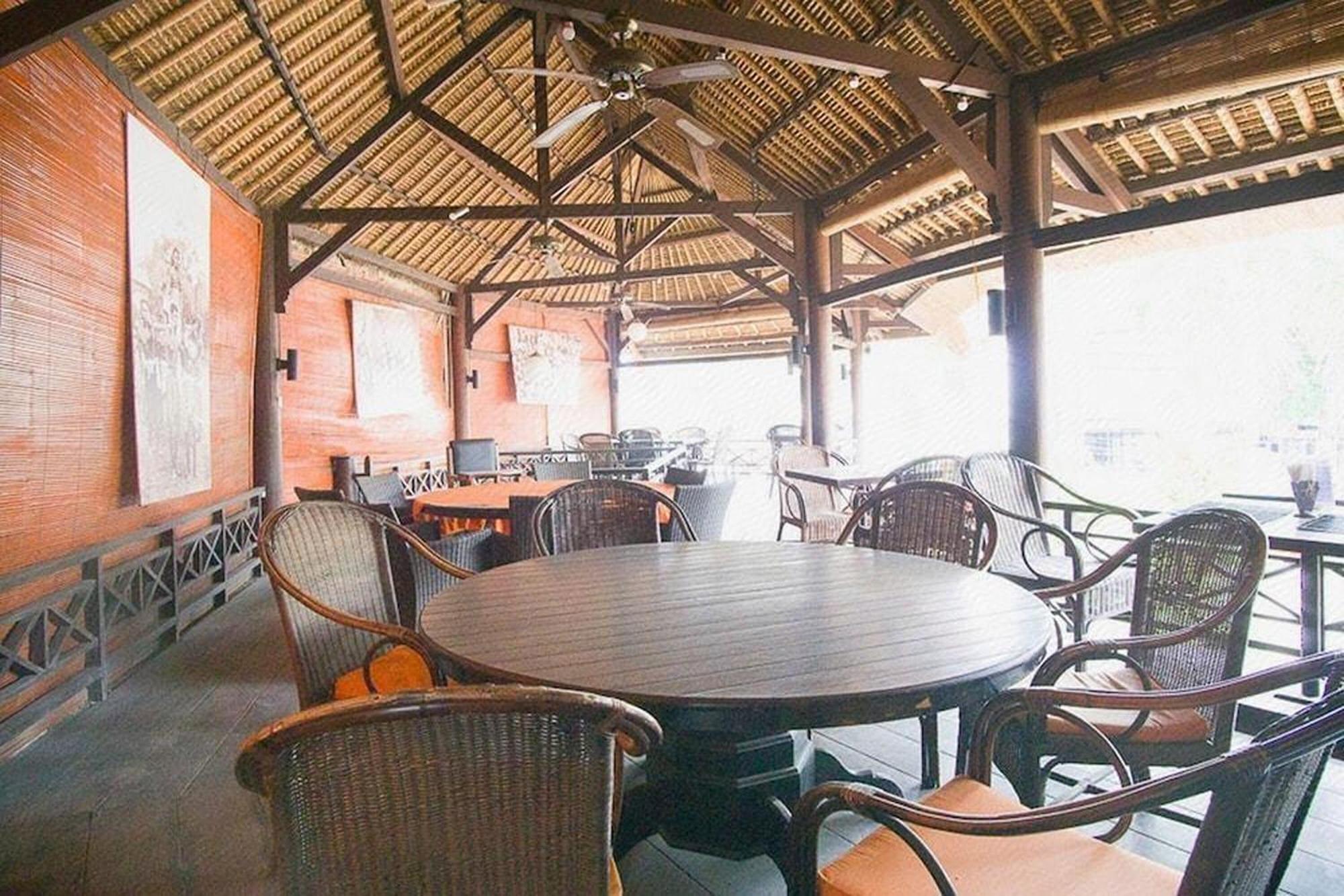 Taman Unique Hotel Senggigi Luaran gambar