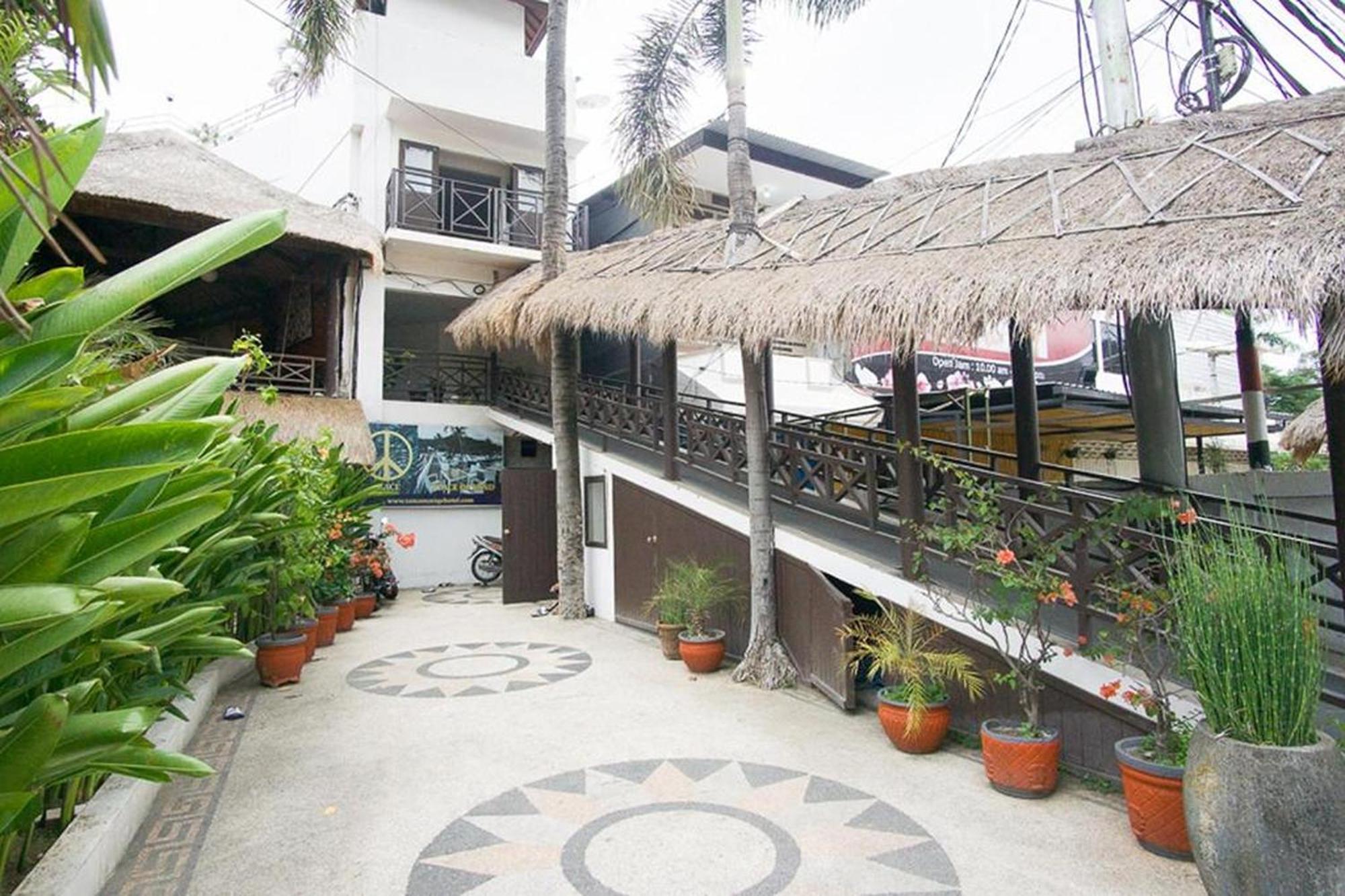 Taman Unique Hotel Senggigi Luaran gambar