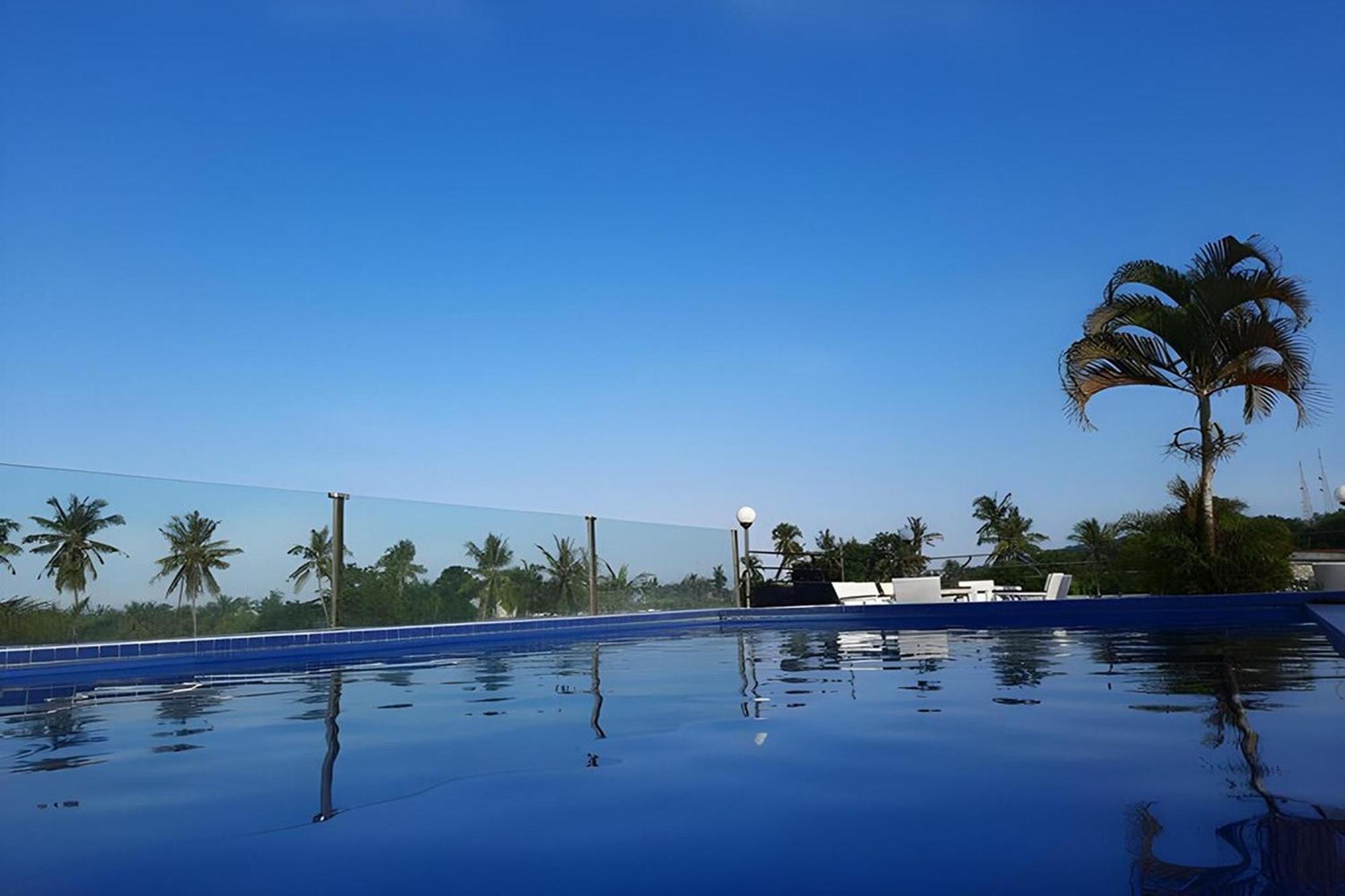 Taman Unique Hotel Senggigi Luaran gambar